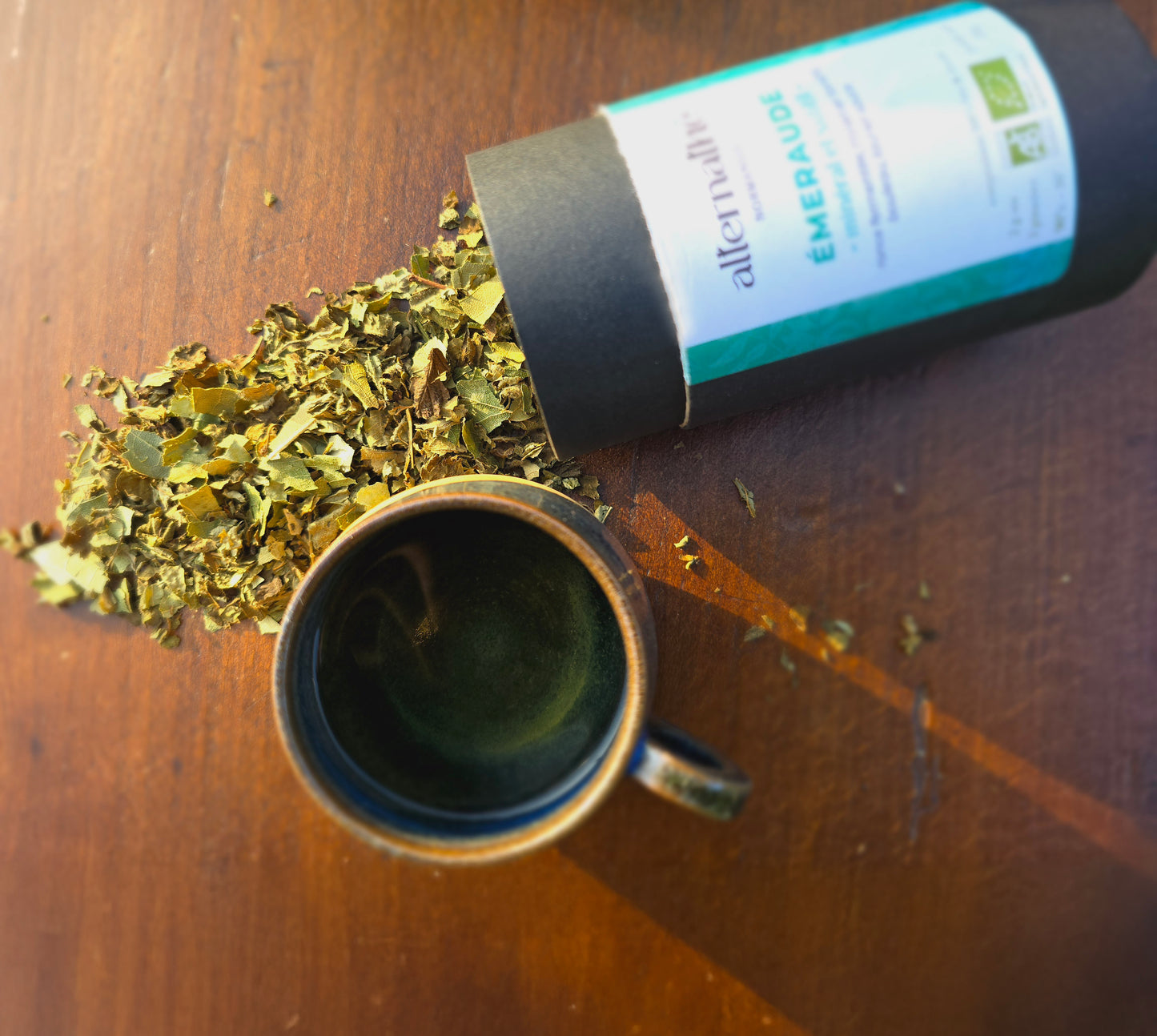 
                  
                    EMERAUDE I minéral et subtil
                  
                