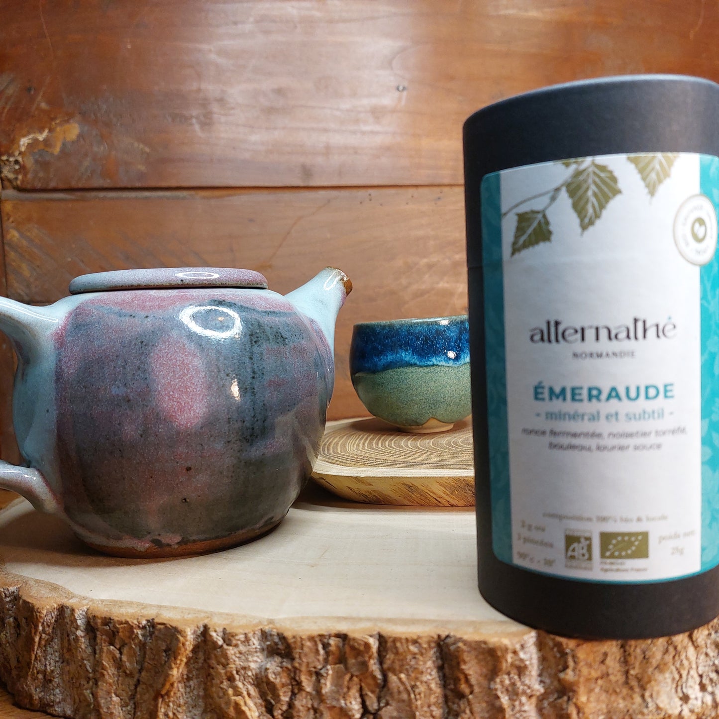 
                  
                    EMERAUDE I minéral et subtil
                  
                