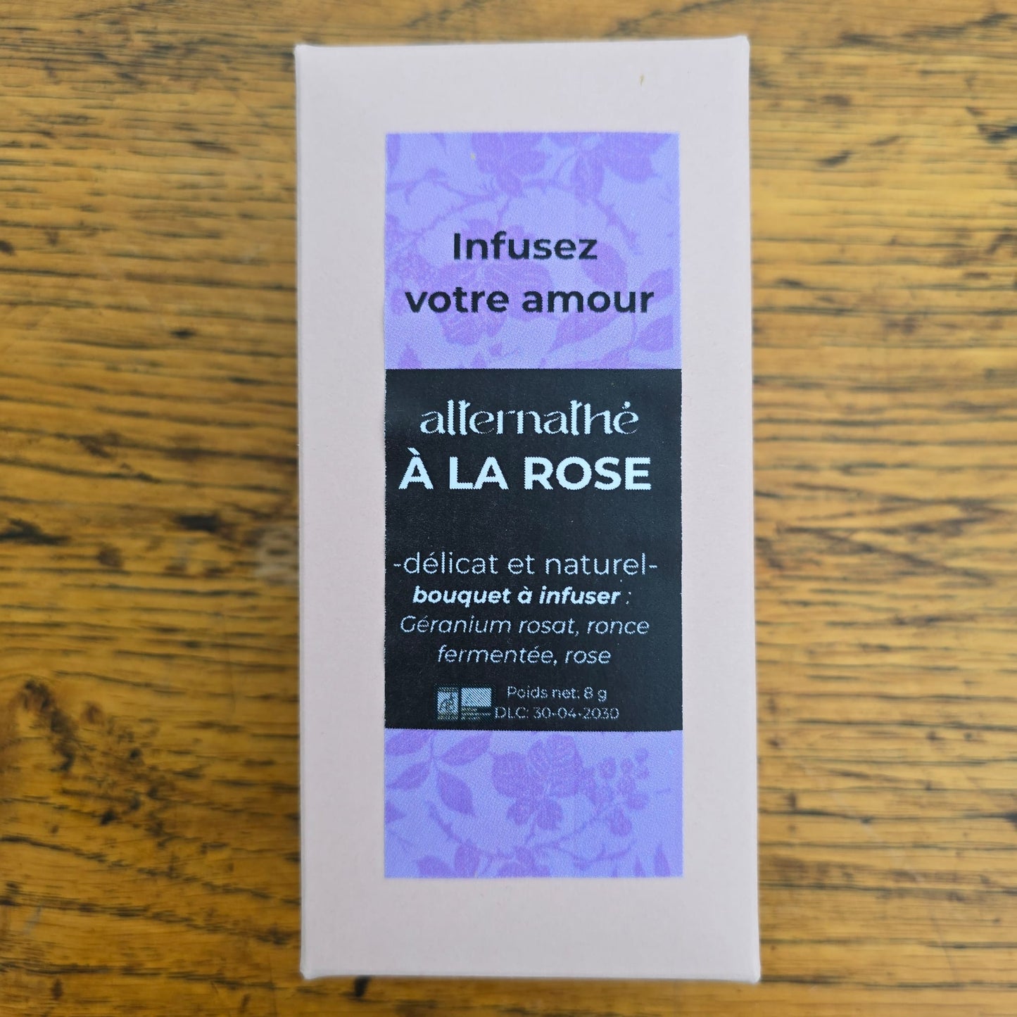 
                  
                    ETUI A LA ROSE - avec fleur de ronce
                  
                