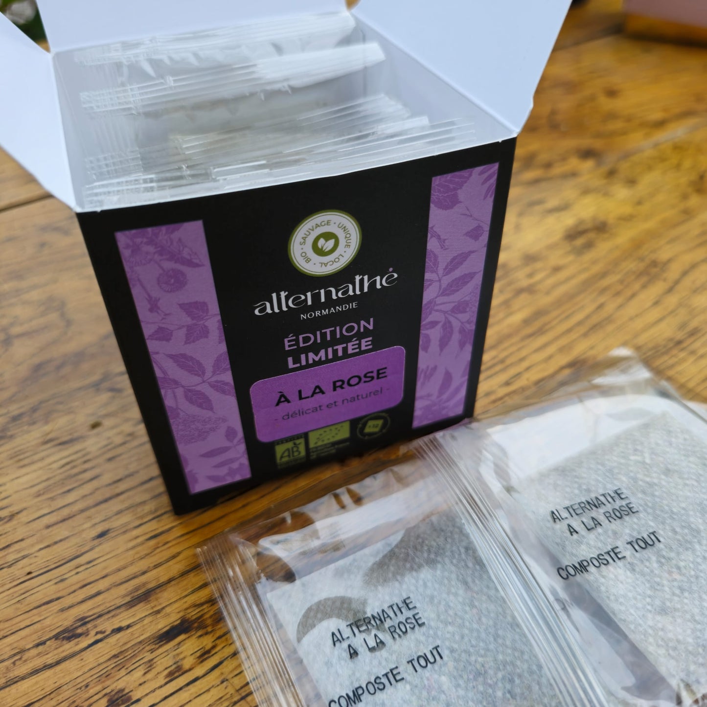 
                  
                    Nouveauté: A LA ROSE I délicat et naturel, l'alternative au thé aromatisé
                  
                